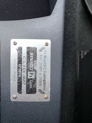 Renault Clio Sport F1 Team