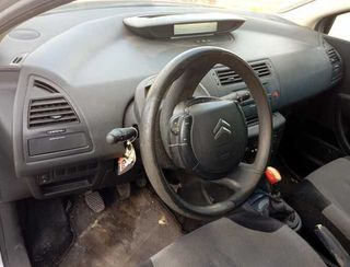 Citroen 479000 puerta delantera izquierda c4