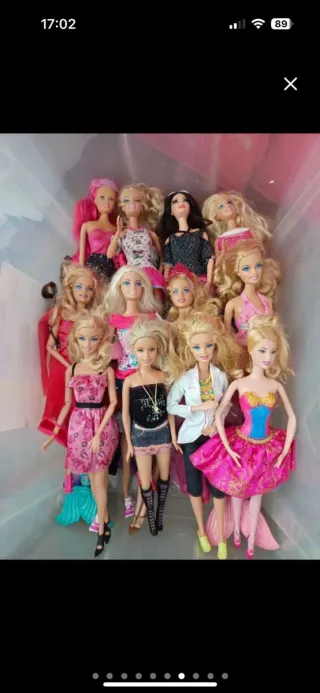 Lote Barbies y Ken. Ropa Muñecas, complementos