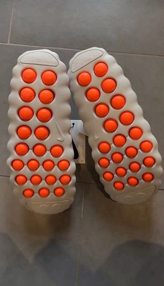 Nike Mind 001 Zuecos Naranja Blanco