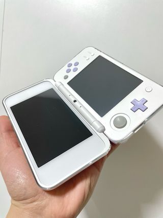 New Nintendo 2DS XL Tomodachi Life lavanda