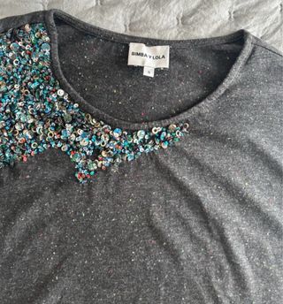 Camiseta Bimba y Lola gris con abalorios