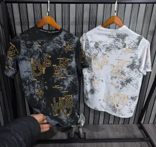 Camisetas de distintas marcas