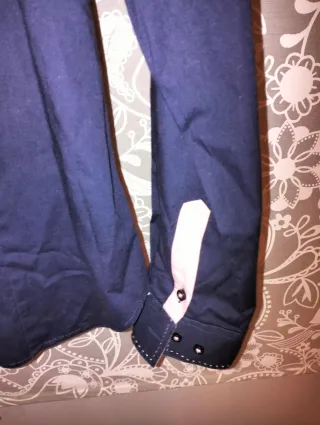 Camisa elegante azul y rosa