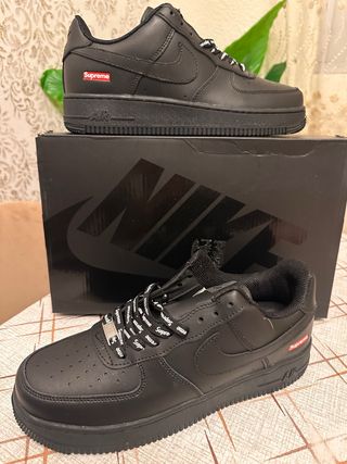 Nike Air Force 1 Supreme Negras