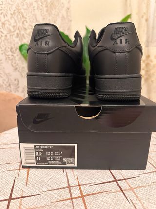 Nike Air Force 1 Supreme Negras