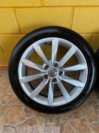 Llantas y neumáticos como nuevos VW Golf MK7