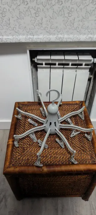 Colgador Ropa con Pinzas