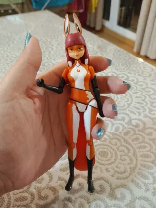 Lote de muñecos de marca