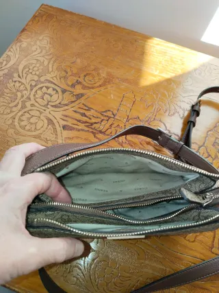 Bolso Guess Beige y Marrón