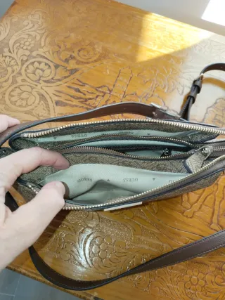 Bolso Guess Beige y Marrón