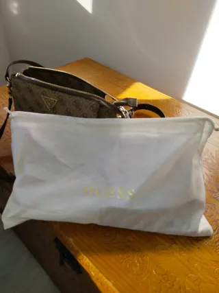 Bolso Guess Beige y Marrón