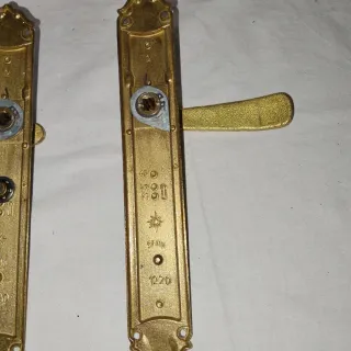 Juego antiguo manillas puerta latón