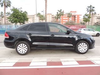 Volkswagen Polo Sedan