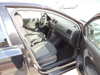 Volkswagen Polo Sedan