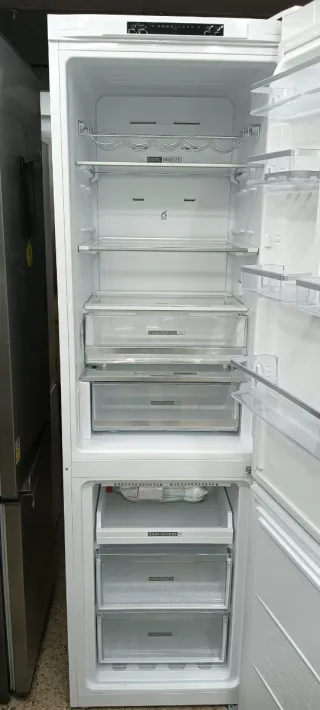 NEVERA WHIRLPOOL NO FROST ENERGÍA A+