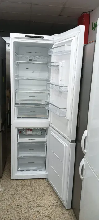 NEVERA WHIRLPOOL NO FROST ENERGÍA A+