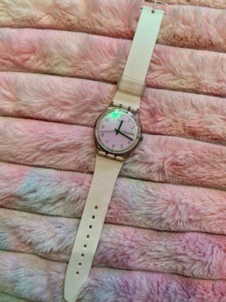 Reloj Swatch ULTRAROSE tornasolado
