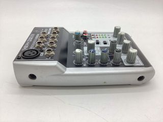 mesa mezclas behringer xenyx q502usb