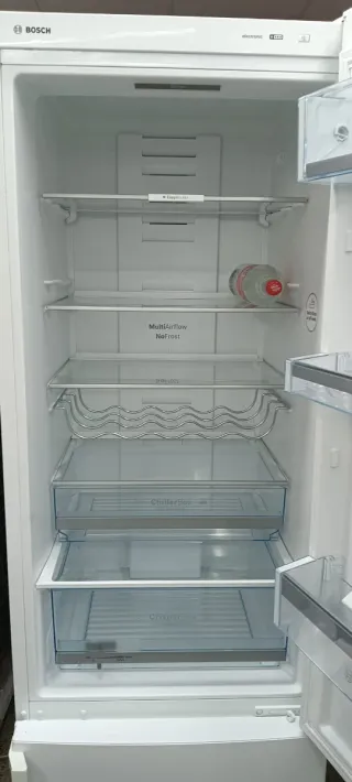 NEVERA COMBI BOSCH NO FROST ENERGÍA A++