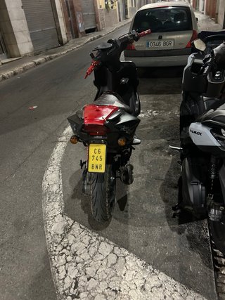 Se cambia por coche 49 de 2005/2006 Yamaha aerox
