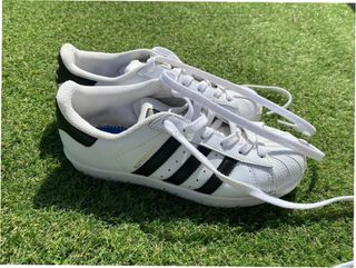 Adidas Superstar Talla 41 Blanco Negro