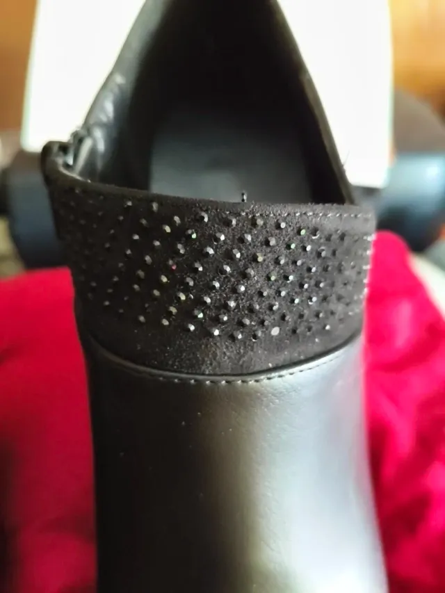 Botines negros talla 39