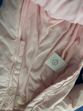 Saco bebé rosa con capucha