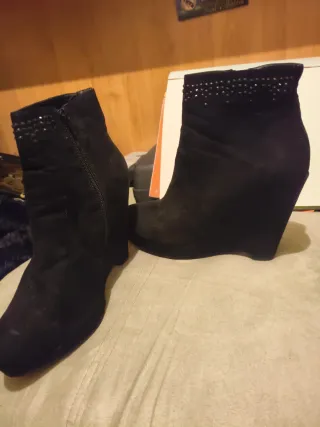 Botines ante negros talla 40