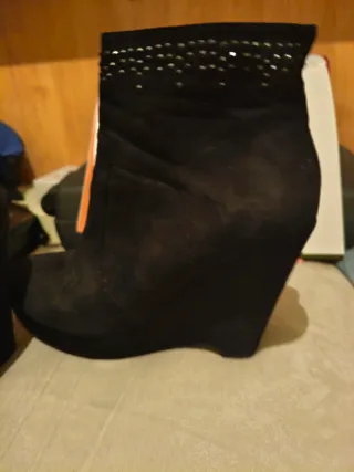 Botines ante negros talla 40