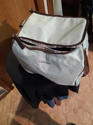 Neceser muy soportable al peso nuevo calvin klein