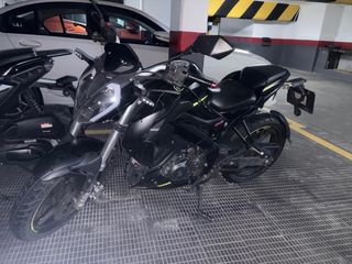 Moto Keeway RKF 125 Negra Manual