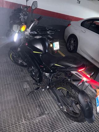 Moto Keeway RKF 125 Negra Manual