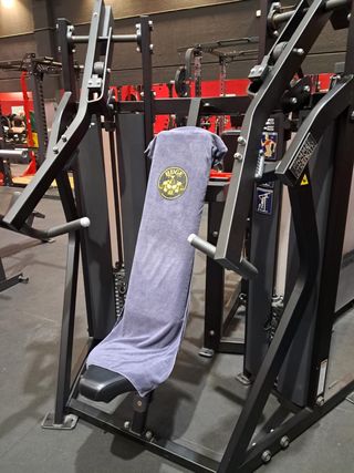 Toalla de gym con agarre y bolsillo