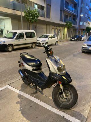 Peugeot Trekker 49cc Scooter