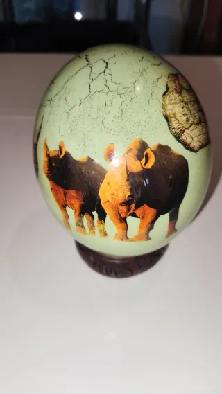 Huevo Avestruz Decorado Big Five Mapa