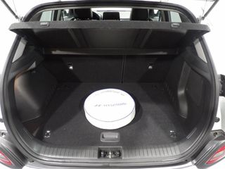 HYUNDAI Kona 100kW EV Klass