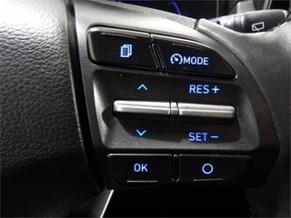 HYUNDAI Kona 100kW EV Klass