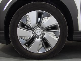 HYUNDAI Kona 100kW EV Klass