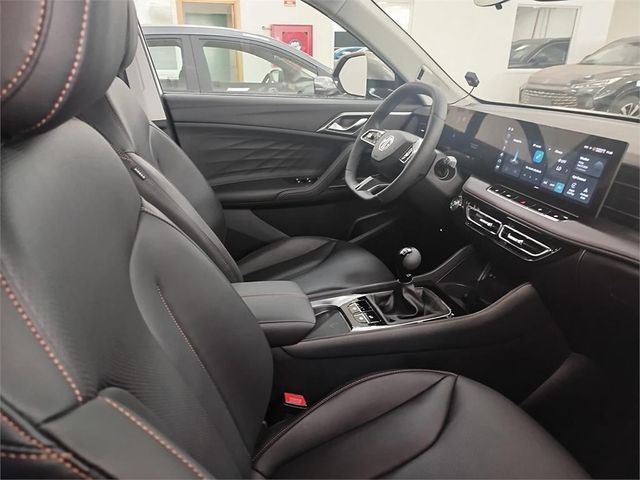 MG HS 1.5T MANUAL LUXURY