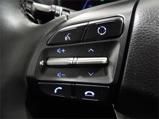 HYUNDAI Kona 100kW EV Klass