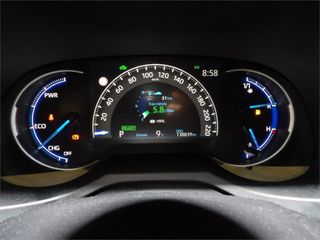 TOYOTA Rav4 2.5l 220H Advance