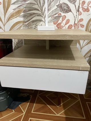 Cabecero y mesitas de noche