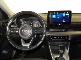 TOYOTA Yaris 1.5 120H Active Plus