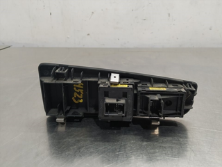 MANDO ELEVALUNAS DELANTERO IZQUIERDO FIAT II BRAV