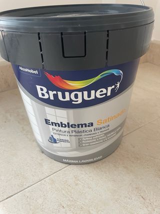 Pintura Bruguer Emblema Blanca Satinada 4 litros