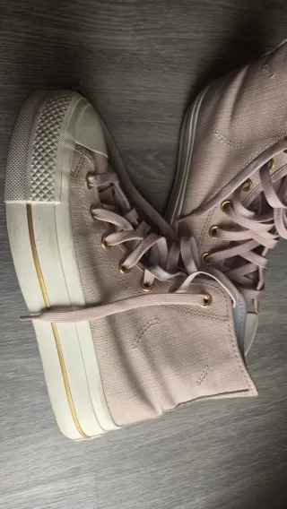 Converse plataforma rosa y dorado