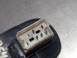 MANDO ELEVALUNAS DELANTERO DERECHO IVECO EUROCARG