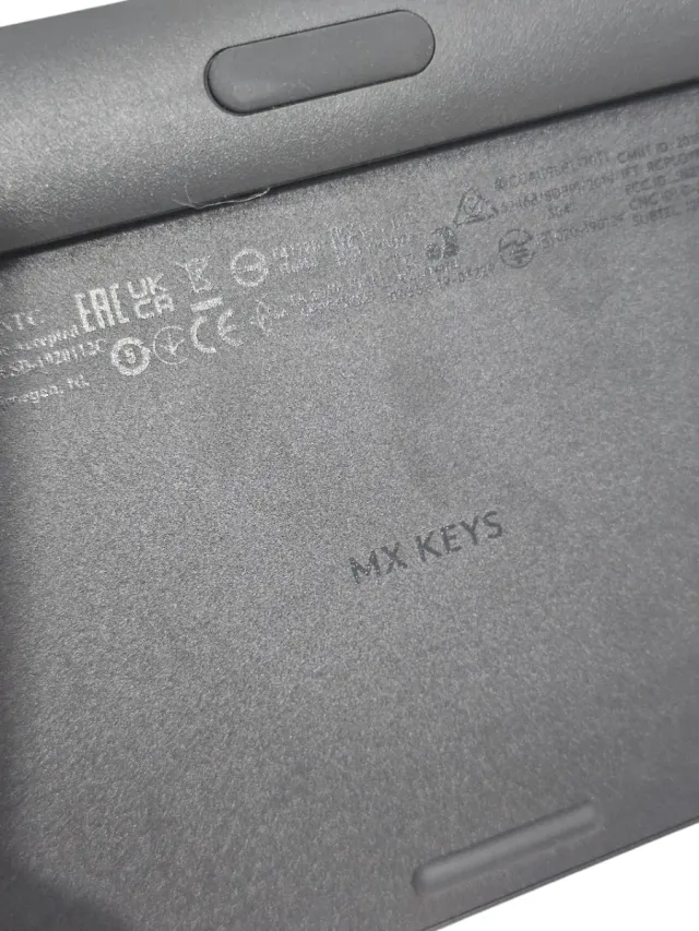 Teclado Logitech MX KEYS Inalambrico Bluetooth