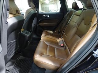 Volvo XC60 2.0 B4 D AWD Inscription Auto